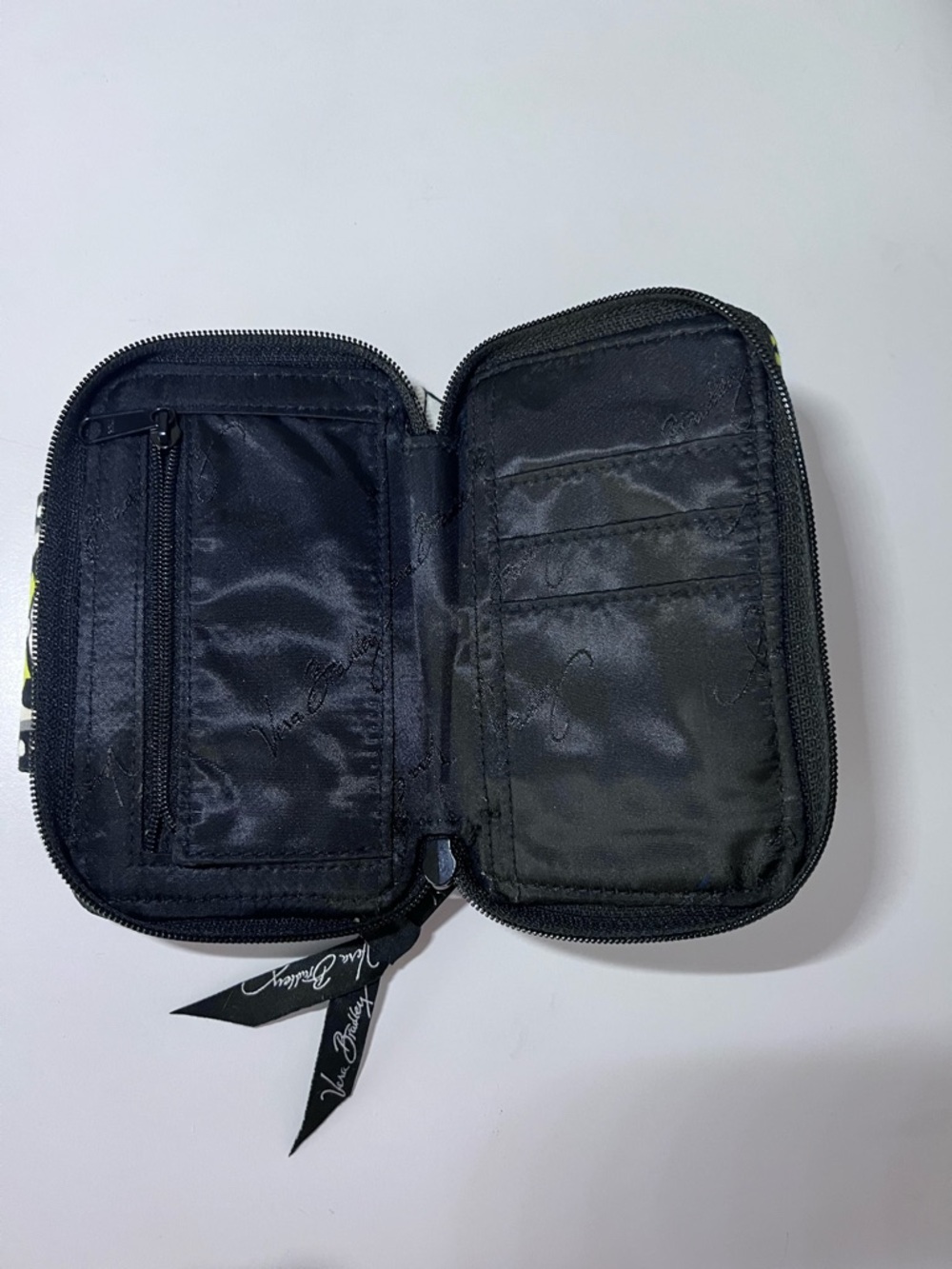 VERA BRADLEY Quilted Smartphone Wristlet ID Wallet – Black, White & Lemon-Lime - Picture 13 of 16